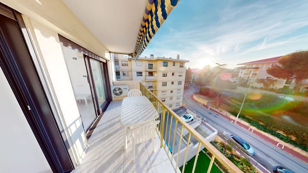 Achat appartement à vendre 4 pièces 89 m² - Nice