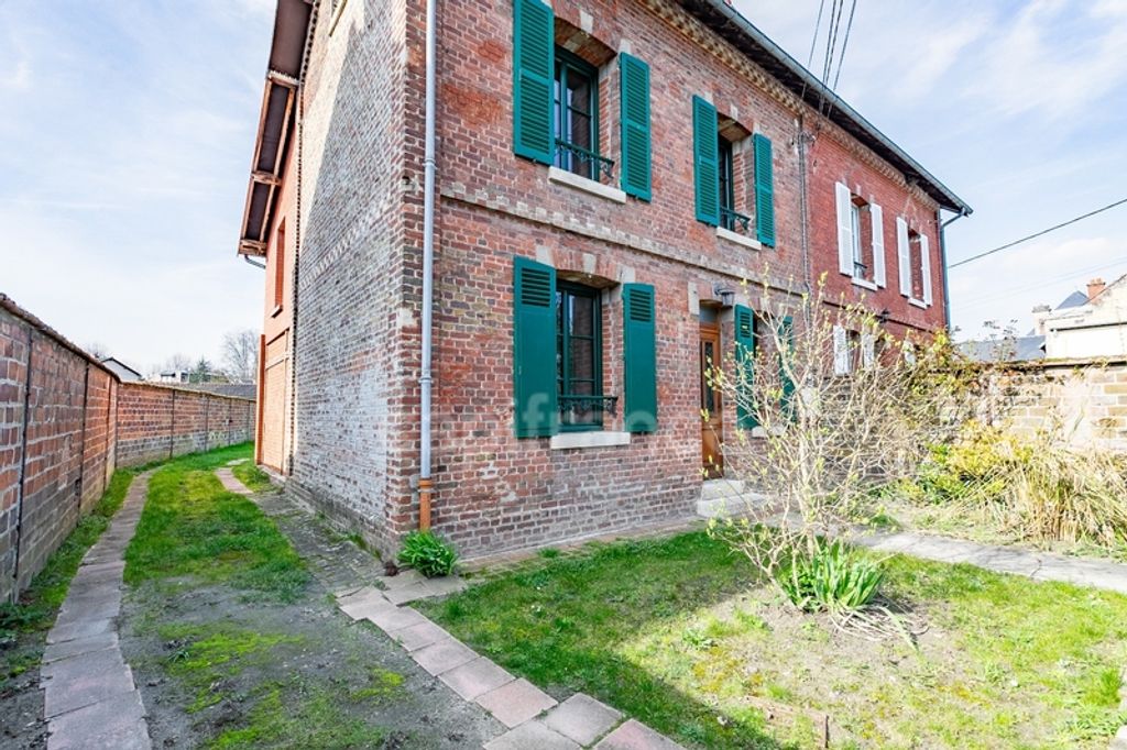 Achat maison à vendre 3 chambres 110 m² - Soissons