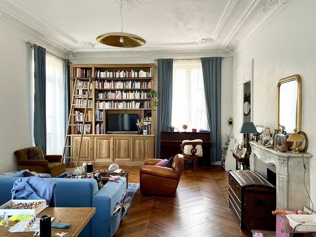 Achat appartement à vendre 3 pièces 81 m² - Versailles