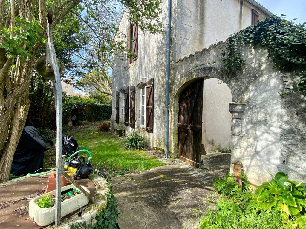 Achat maison à vendre 3 chambres 93 m² - La Rochelle