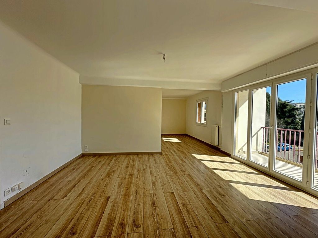 Achat appartement à vendre 3 pièces 71 m² - Marseille 8ème arrondissement