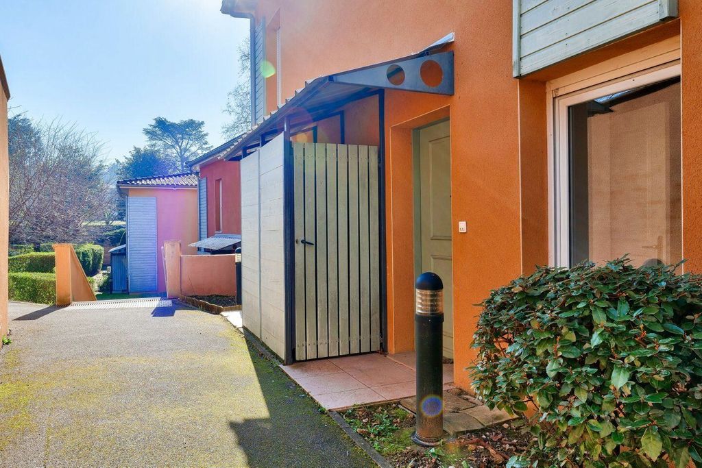 Achat maison à vendre 2 chambres 70 m² - Neuville-sur-Saône