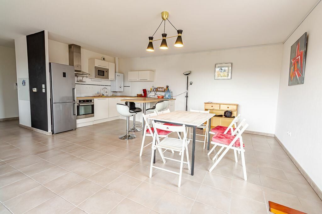 Achat appartement à vendre 4 pièces 80 m² - Castanet-Tolosan