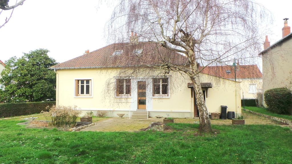 Achat maison à vendre 3 chambres 90 m² - Château-la-Vallière