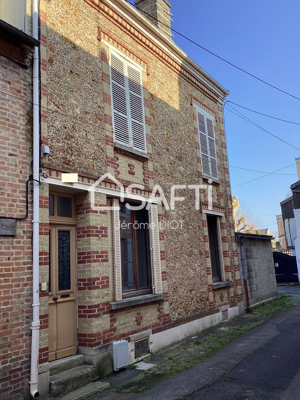 Achat maison à vendre 5 chambres 130 m² - Châlons-en-Champagne