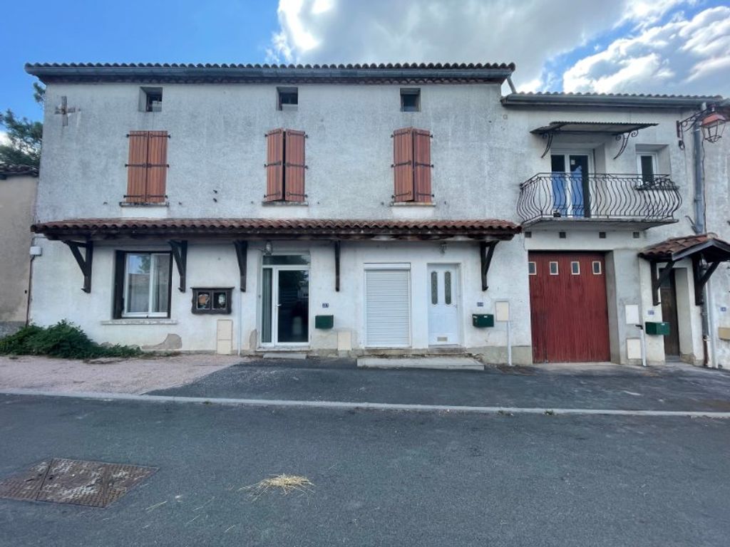 Achat maison à vendre 4 chambres 139 m² - Saint-Jean-de-Marcel