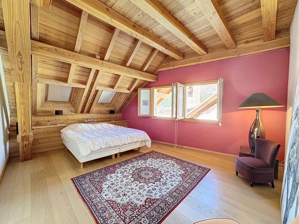 Achat maison à vendre 5 chambres 340 m² - La Salle-les-Alpes