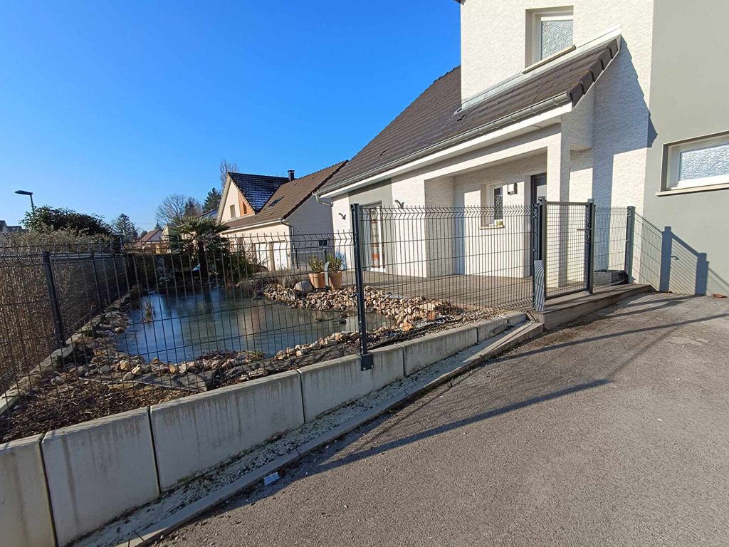 Achat maison à vendre 4 chambres 149 m² - Besançon