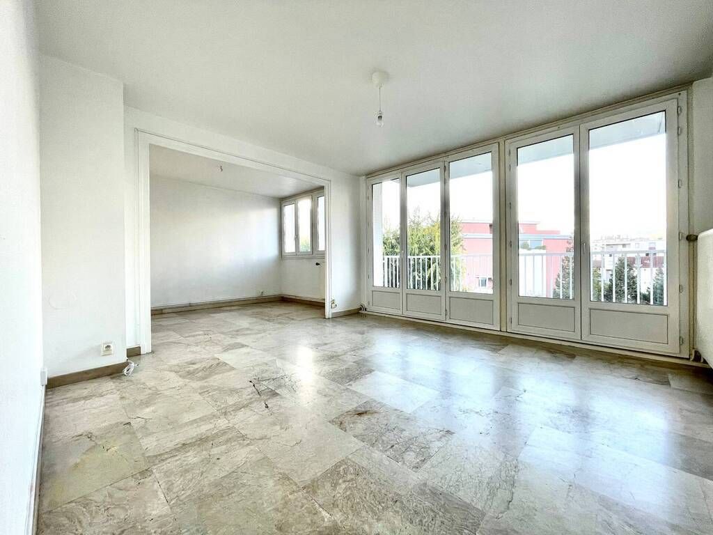 Achat appartement à vendre 4 pièces 68 m² - Grenoble