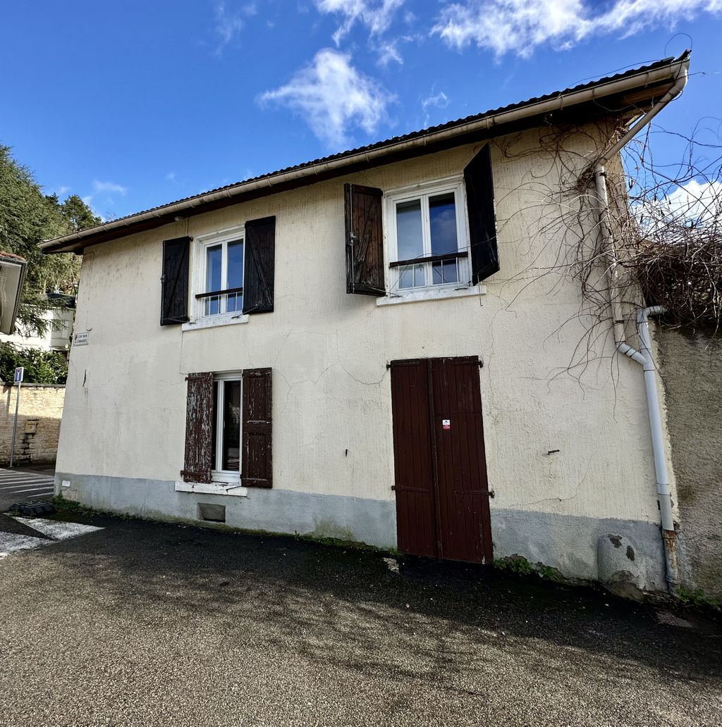 Achat maison à vendre 2 chambres 72 m² - Bourgoin-Jallieu