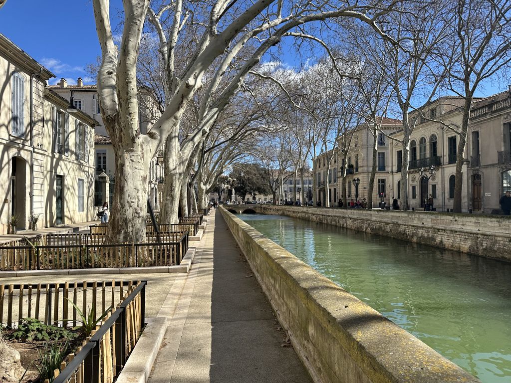 Achat appartement à vendre 6 pièces 157 m² - Nîmes