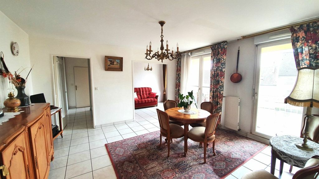 Achat appartement à vendre 3 pièces 70 m² - Brie-Comte-Robert