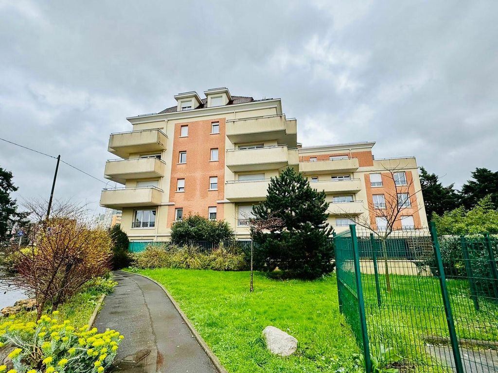 Achat appartement à vendre 2 pièces 51 m² - Neuilly-sur-Marne