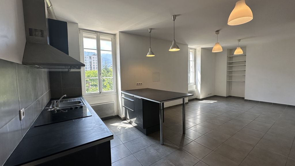 Achat appartement à vendre 2 pièces 46 m² - Grenoble