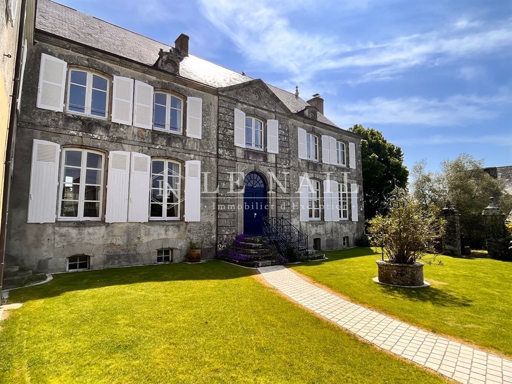 Achat maison à vendre 5 chambres 280 m² - Guérande