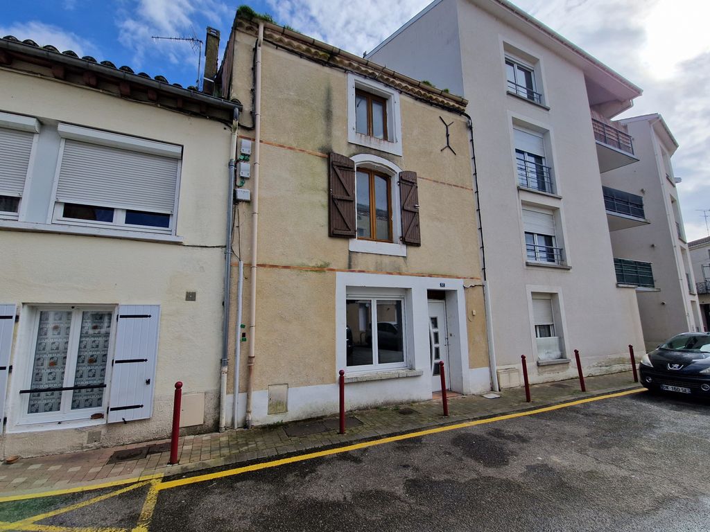 Achat maison à vendre 2 chambres 110 m² - Sainte-Livrade-sur-Lot