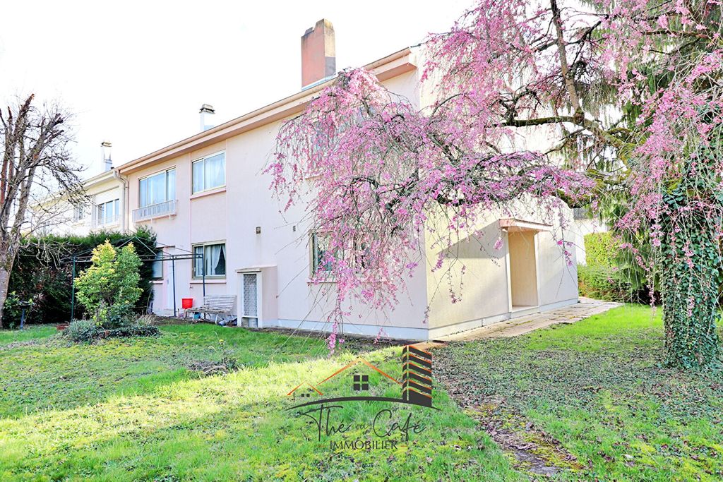 Achat maison à vendre 6 chambres 195 m² - Moulins-lès-Metz