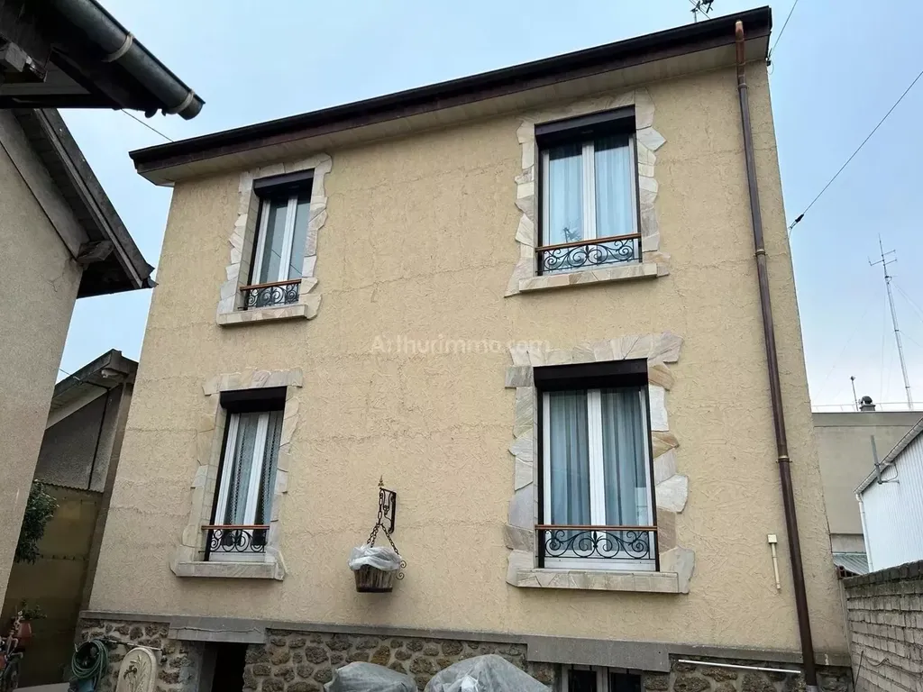 Achat appartement à vendre 6 pièces 150 m² - Villeneuve-Saint-Georges