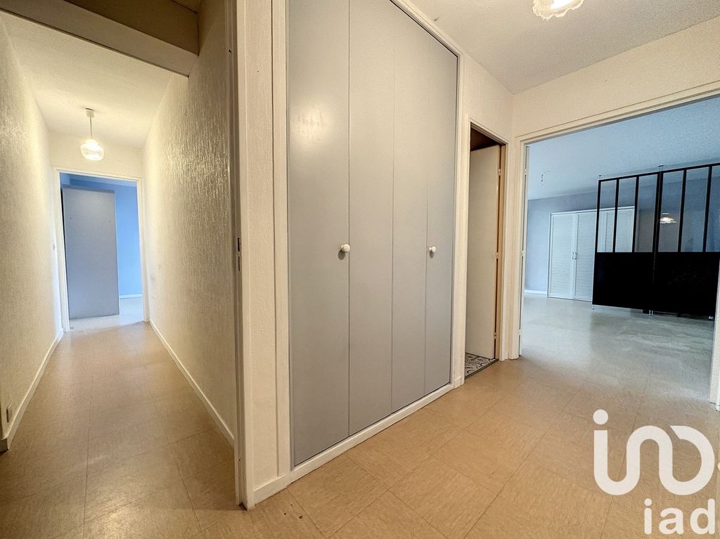 Achat appartement à vendre 2 pièces 60 m² - Vaux-le-Pénil