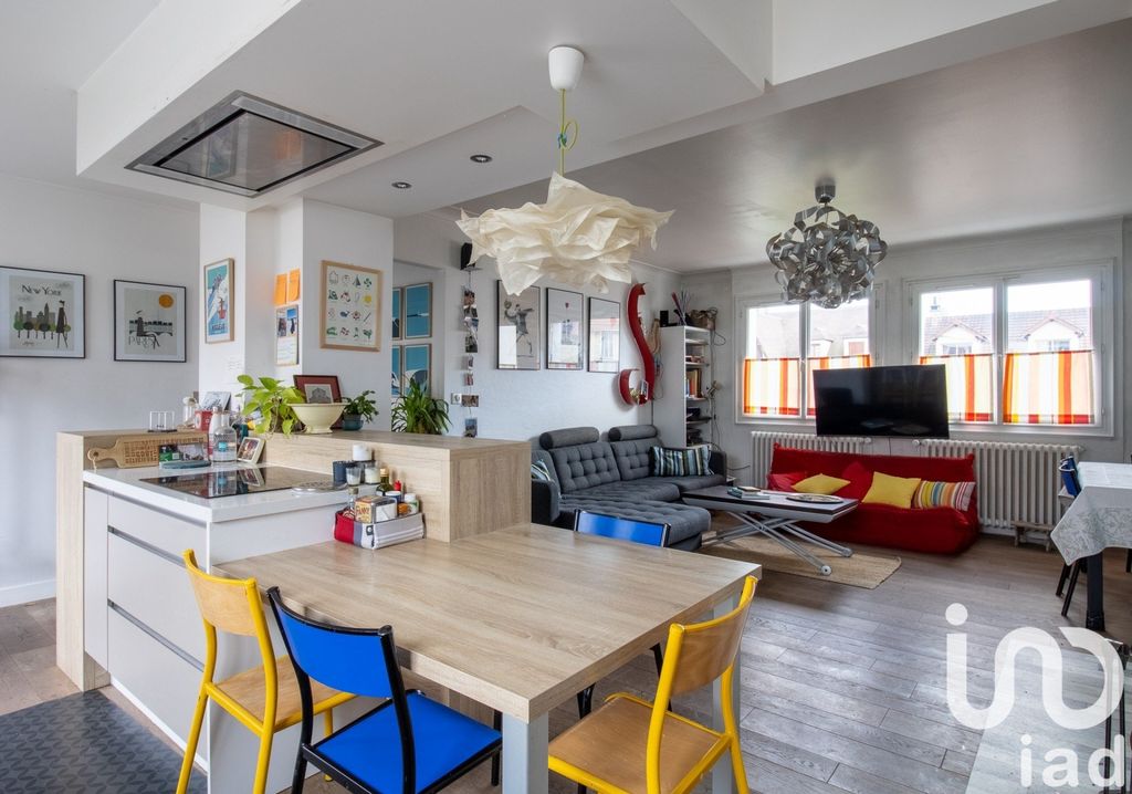 Achat maison à vendre 4 chambres 120 m² - Sucy-en-Brie