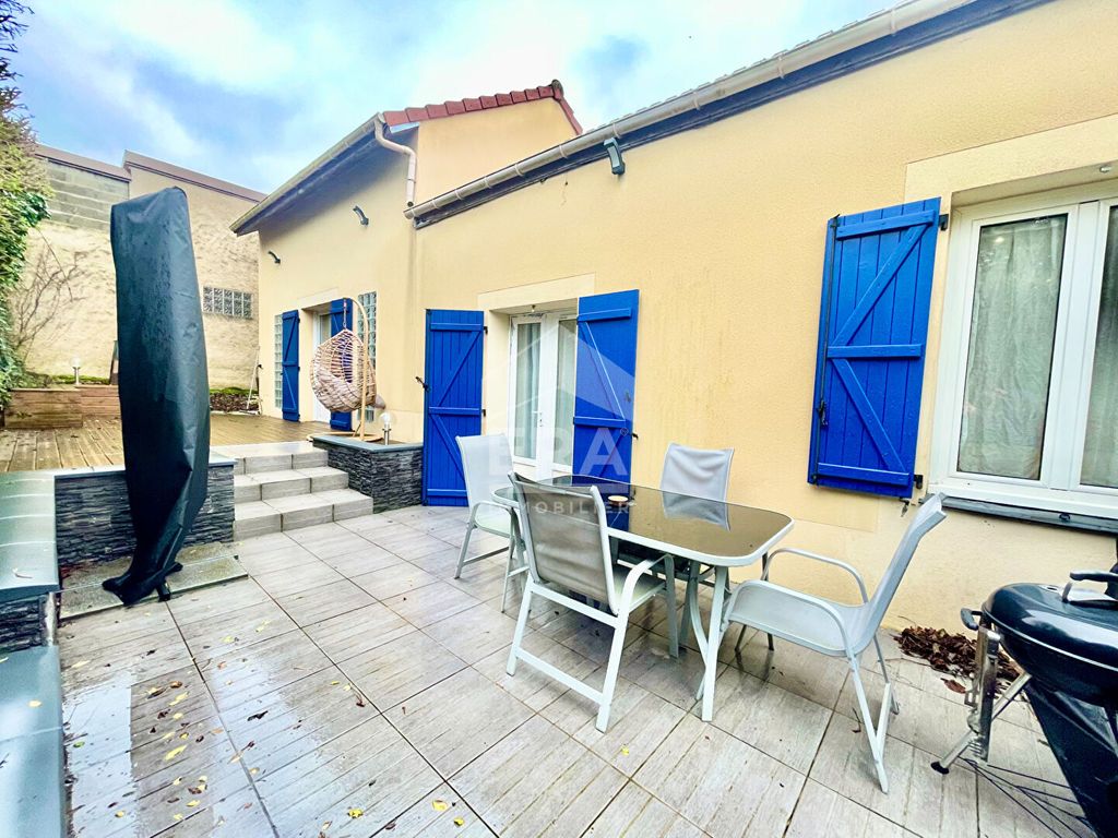 Achat maison à vendre 3 chambres 117 m² - La Ferté-Alais