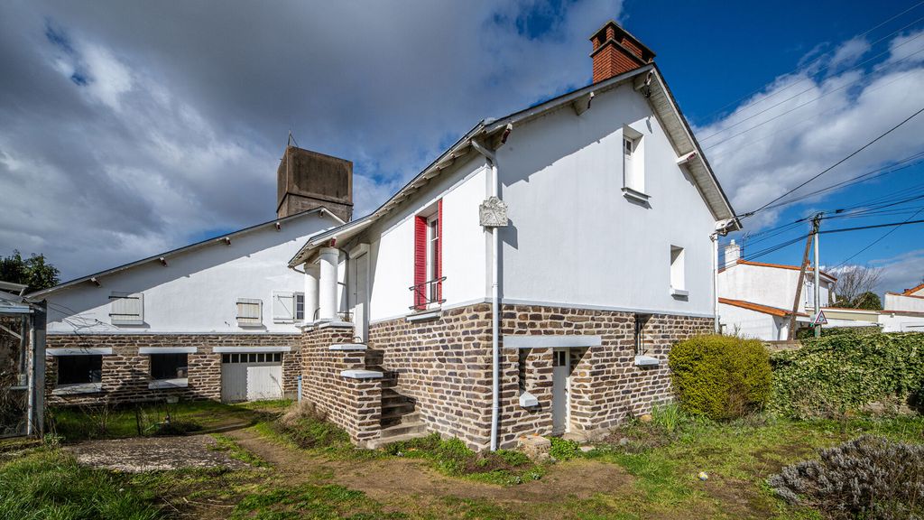 Achat maison à vendre 4 chambres 140 m² - Saint-Sébastien-sur-Loire