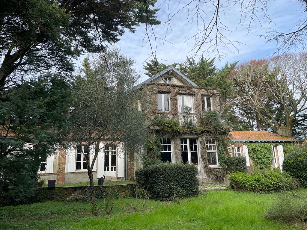 Achat maison à vendre 5 chambres 210 m² - Pornic