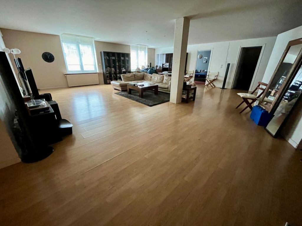 Achat loft à vendre 5 pièces 210 m² - Roubaix