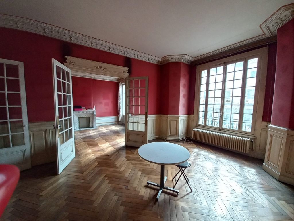 Achat appartement à vendre 7 pièces 197 m² - Saint-Étienne