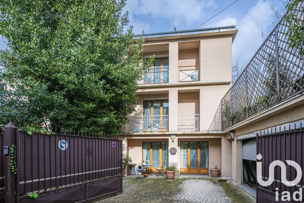 Achat maison à vendre 3 chambres 126 m² - Clamart