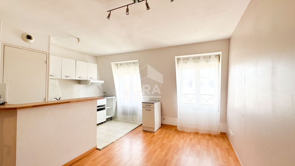 Achat appartement à vendre 2 pièces 36 m² - Corbeil-Essonnes