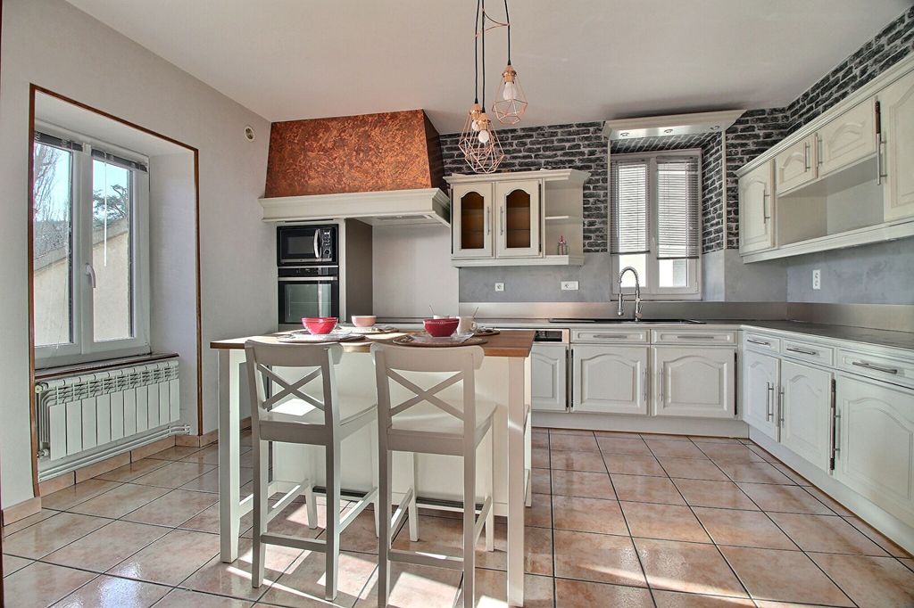 Achat maison à vendre 5 chambres 170 m² - Aubière