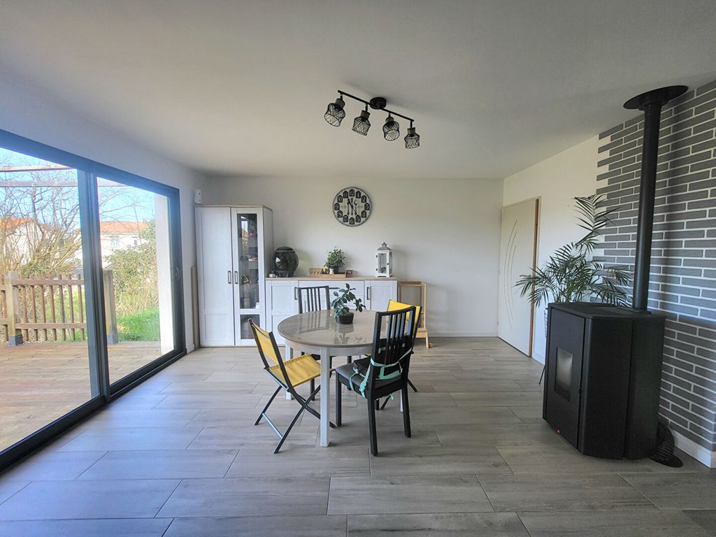 Achat maison à vendre 3 chambres 94 m² - Chalonnes-sur-Loire