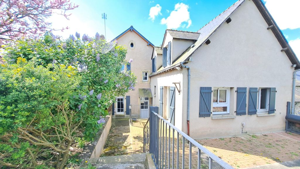 Achat maison à vendre 4 chambres 153 m² - Saint-Fraimbault-de-Prières