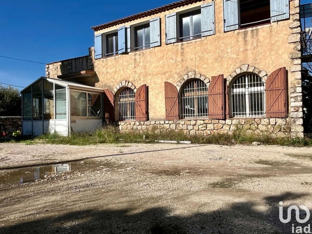 Achat maison à vendre 4 chambres 150 m² - Gémenos