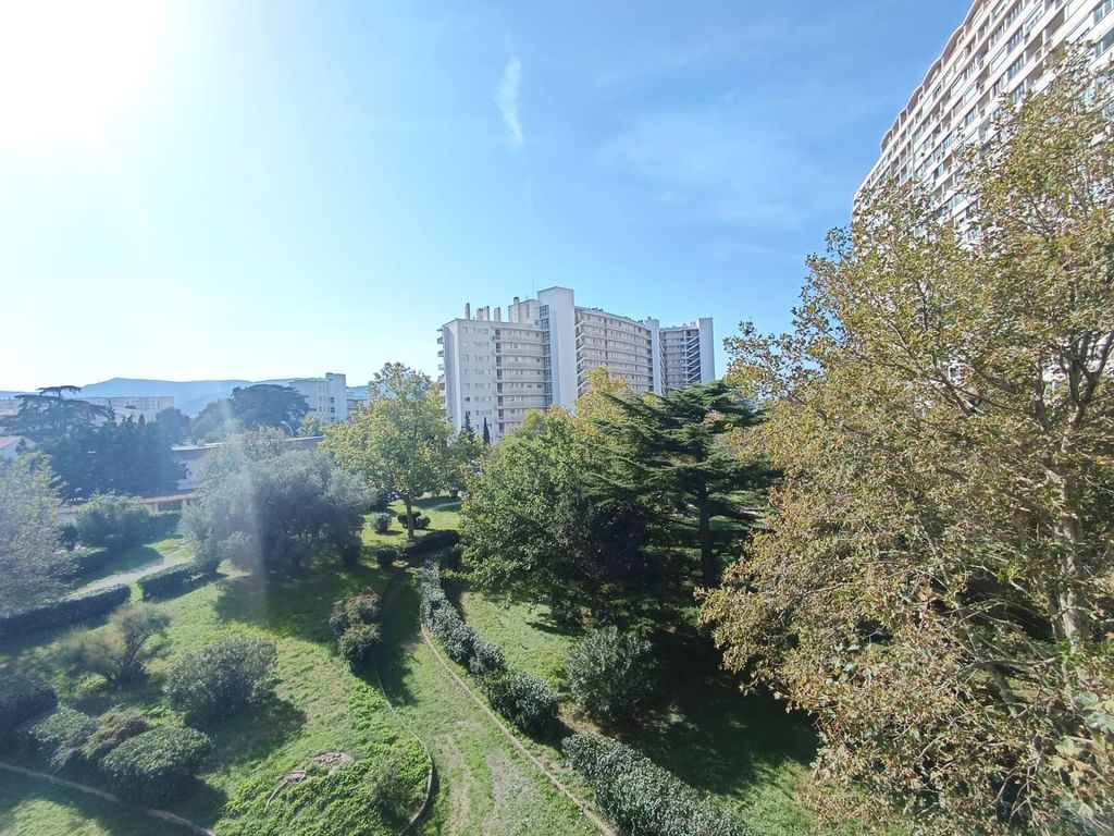 Achat appartement à vendre 3 pièces 53 m² - Marseille 9ème arrondissement