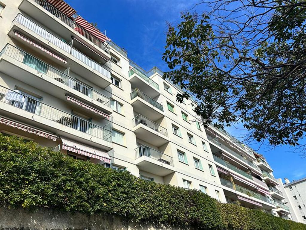 Achat appartement à vendre 4 pièces 68 m² - Nice