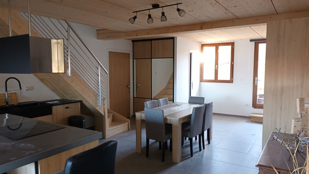 Achat appartement à vendre 5 pièces 135 m² - Présilly