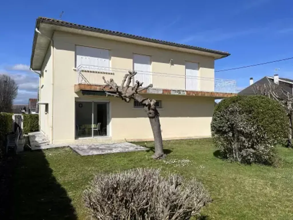 Achat maison à vendre 4 chambres 162 m² - Laloubère