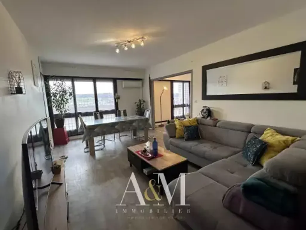 Achat appartement à vendre 4 pièces 83 m² - Angoulême