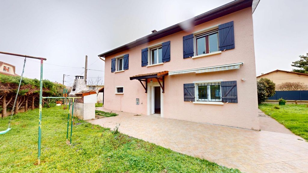 Achat maison à vendre 3 chambres 113 m² - Saint-Priest