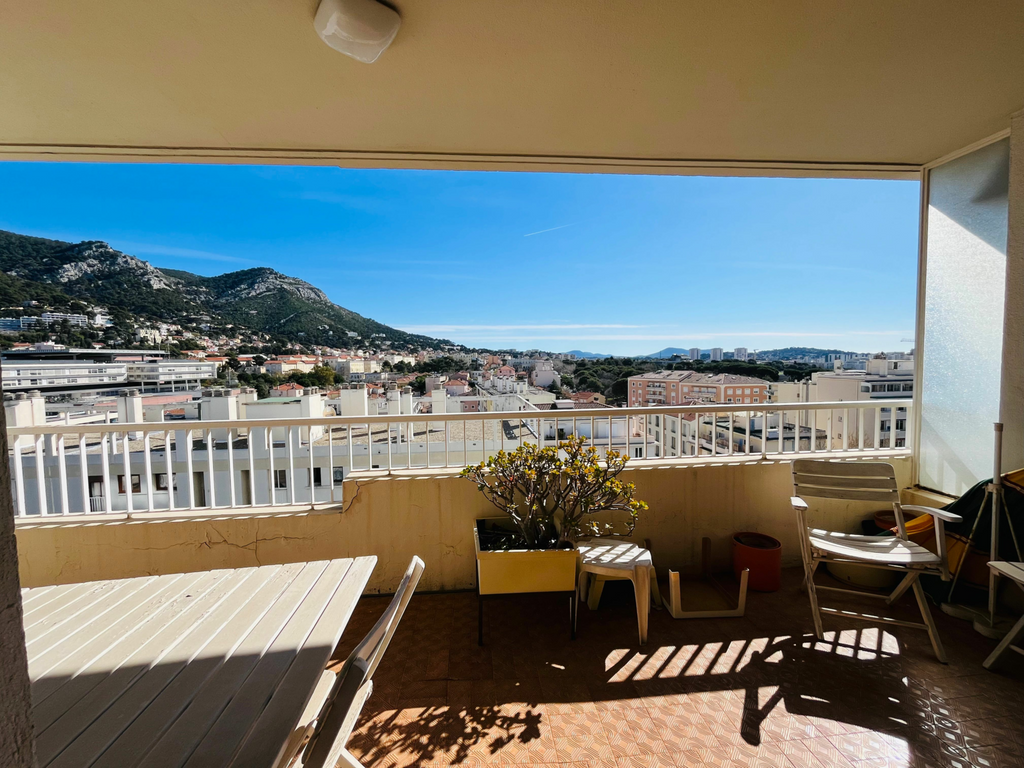 Achat appartement à vendre 5 pièces 106 m² - Toulon