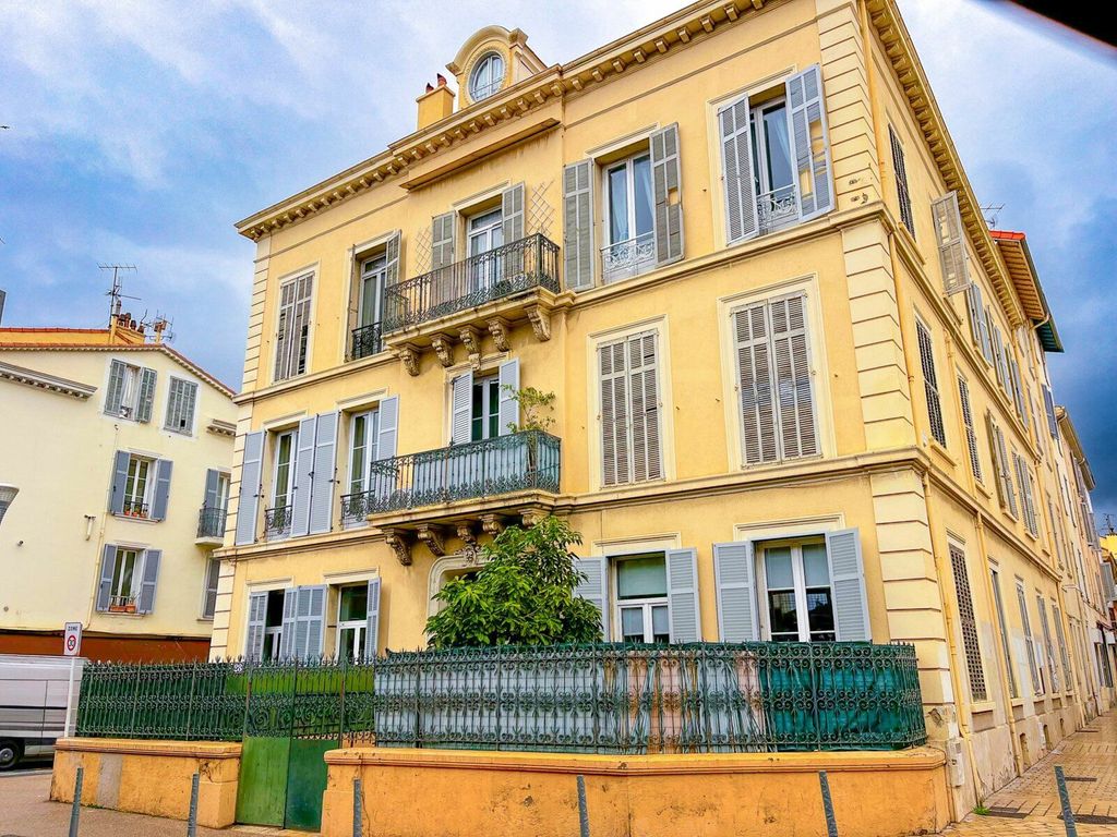 Achat appartement à vendre 2 pièces 33 m² - Cannes