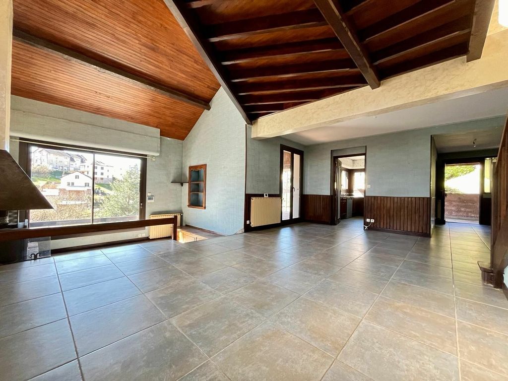 Achat maison à vendre 3 chambres 141 m² - Le Monastère
