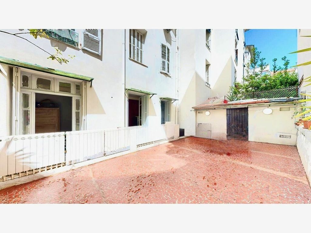 Achat appartement à vendre 3 pièces 49 m² - Nice