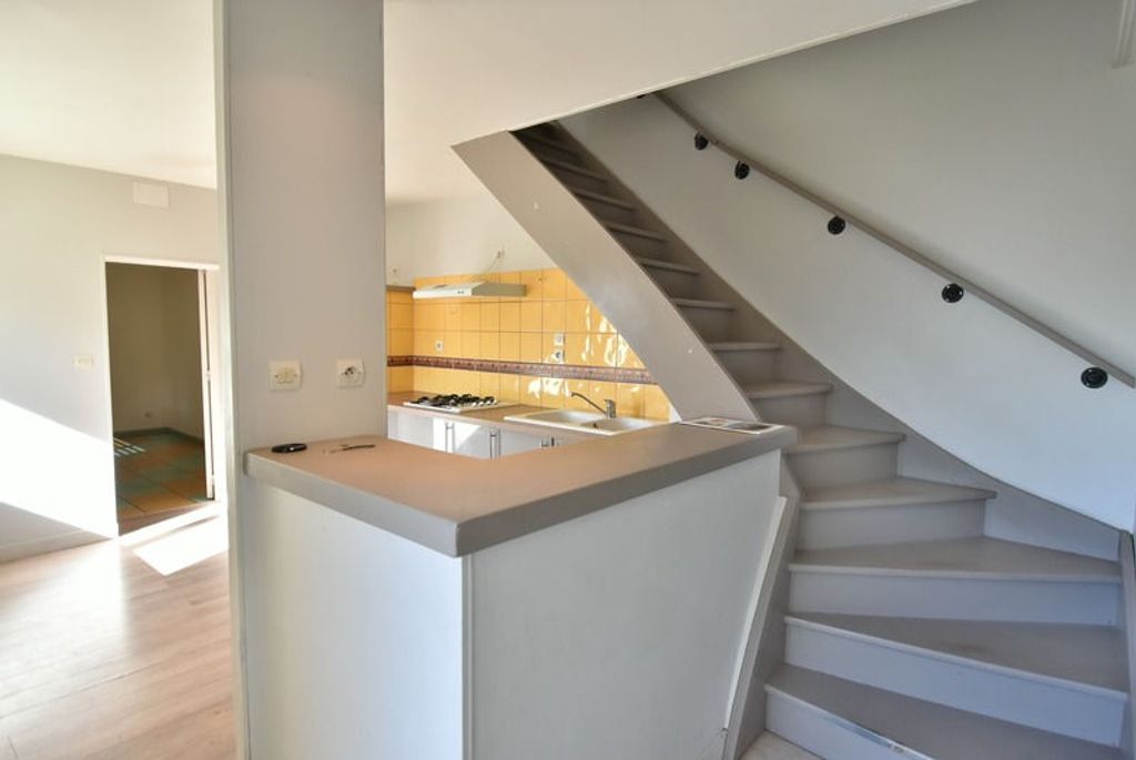 Achat maison à vendre 1 chambre 81 m² - L'Isle-d'Espagnac