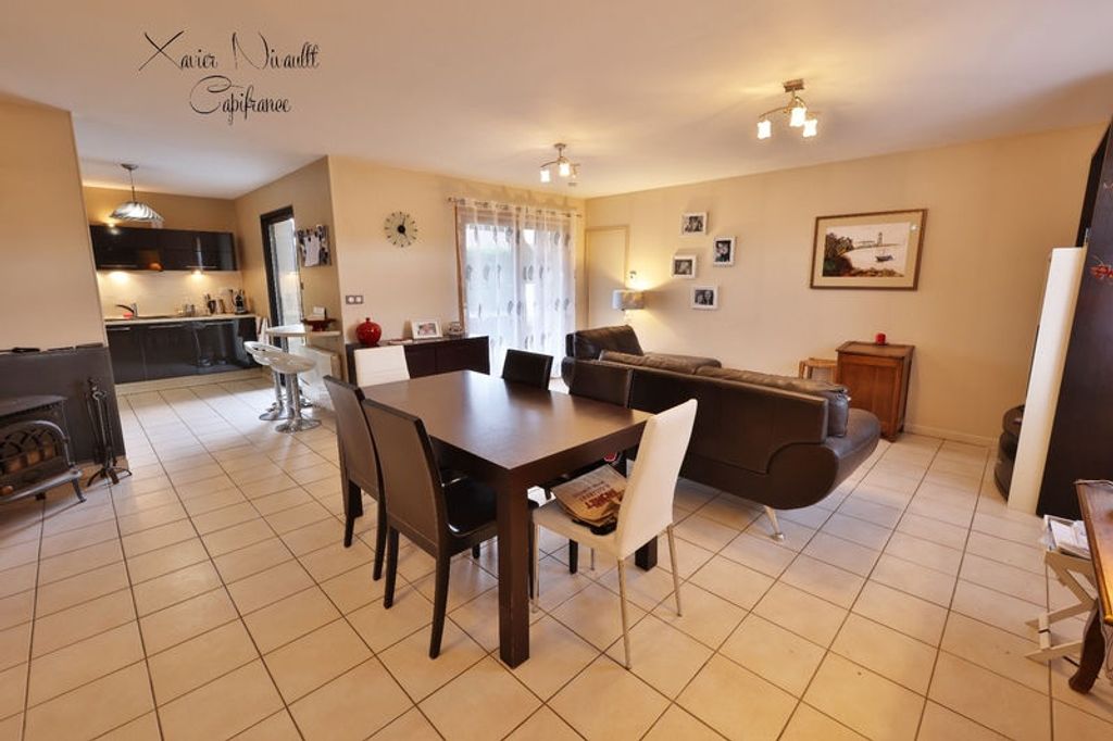 Achat maison à vendre 4 chambres 105 m² - Saint-Paul-de-Varax