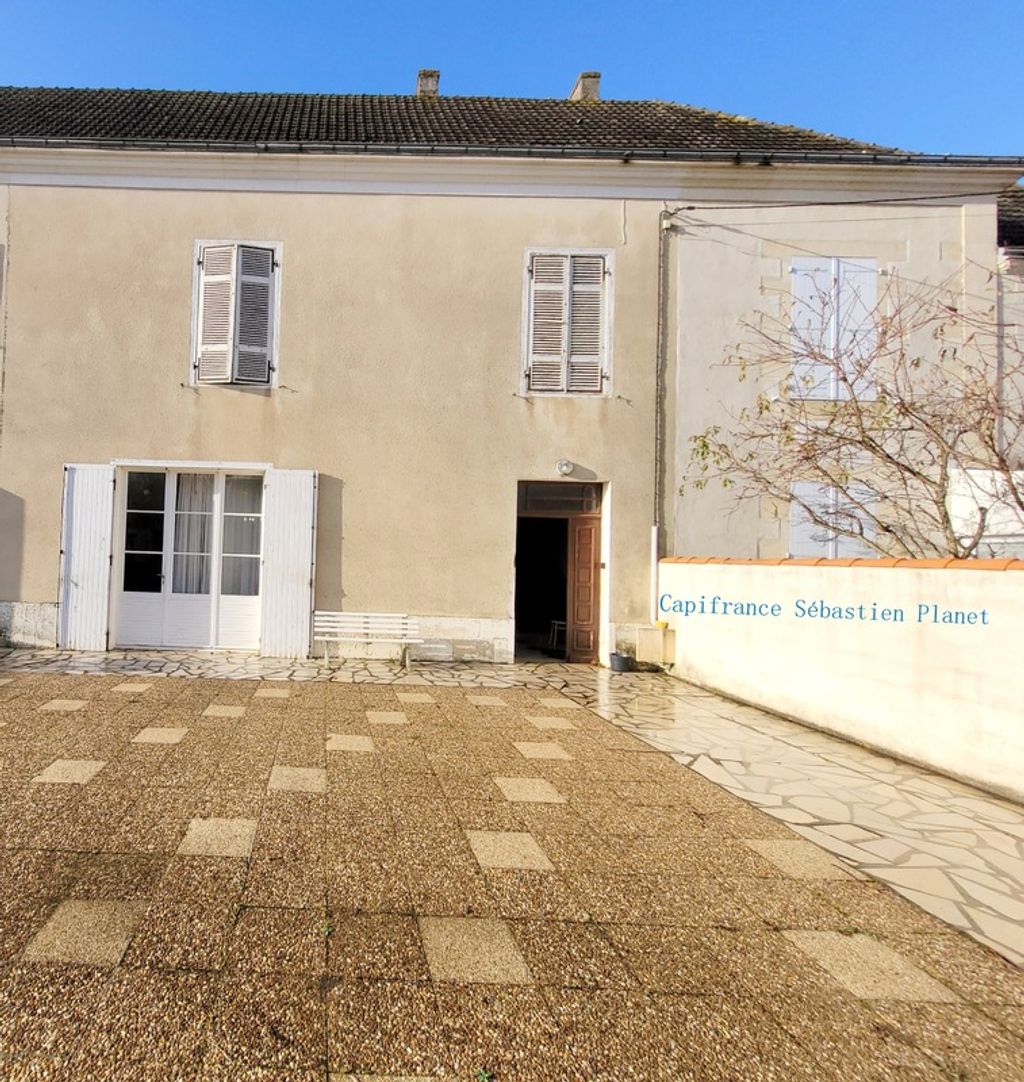 Achat maison à vendre 3 chambres 139 m² - Trizay