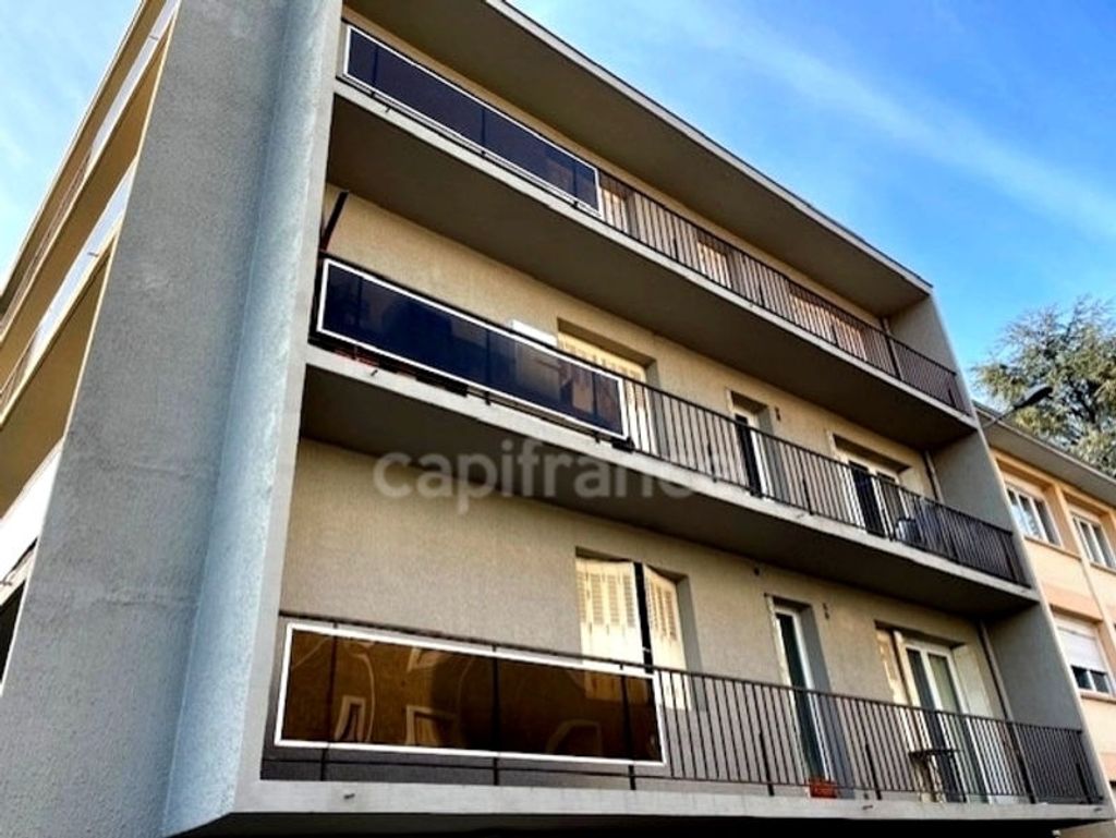 Achat appartement à vendre 2 pièces 48 m² - Brive-la-Gaillarde