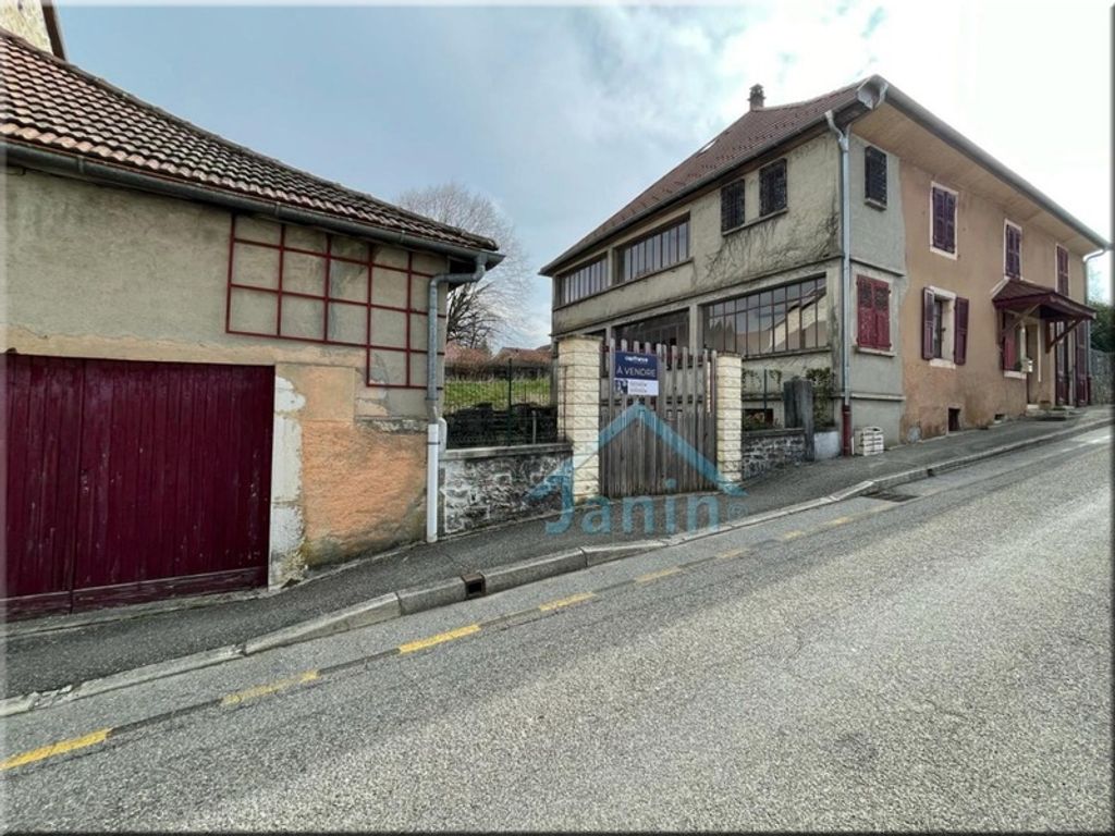 Achat maison à vendre 5 chambres 200 m² - Bellegarde-sur-Valserine